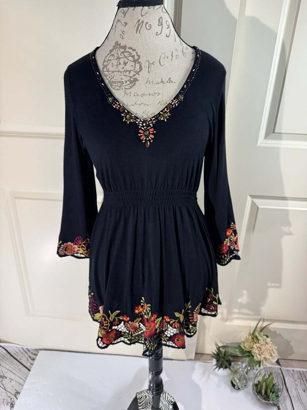 Krista Lee Women's Size S Black Embroidered Beaded Bell Sleeve Boho Tunic Top